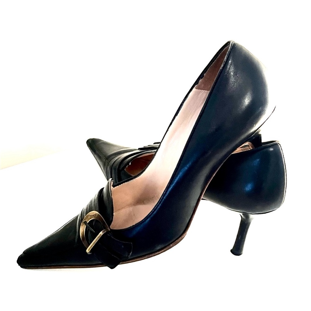 Gianni Versace Point Leather Pumps